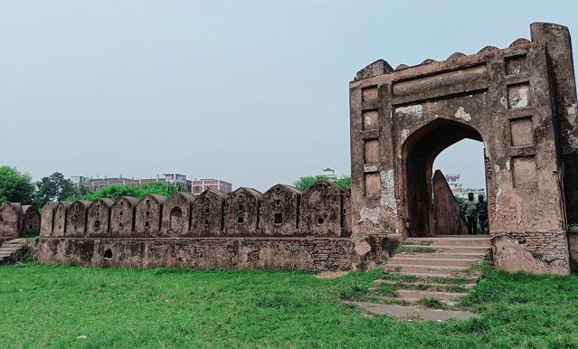 Hajiganj Fort